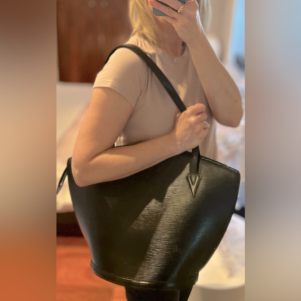 LOUIS VUITTON Epi Leather Saint Jacques GM Tote bag Zip Top